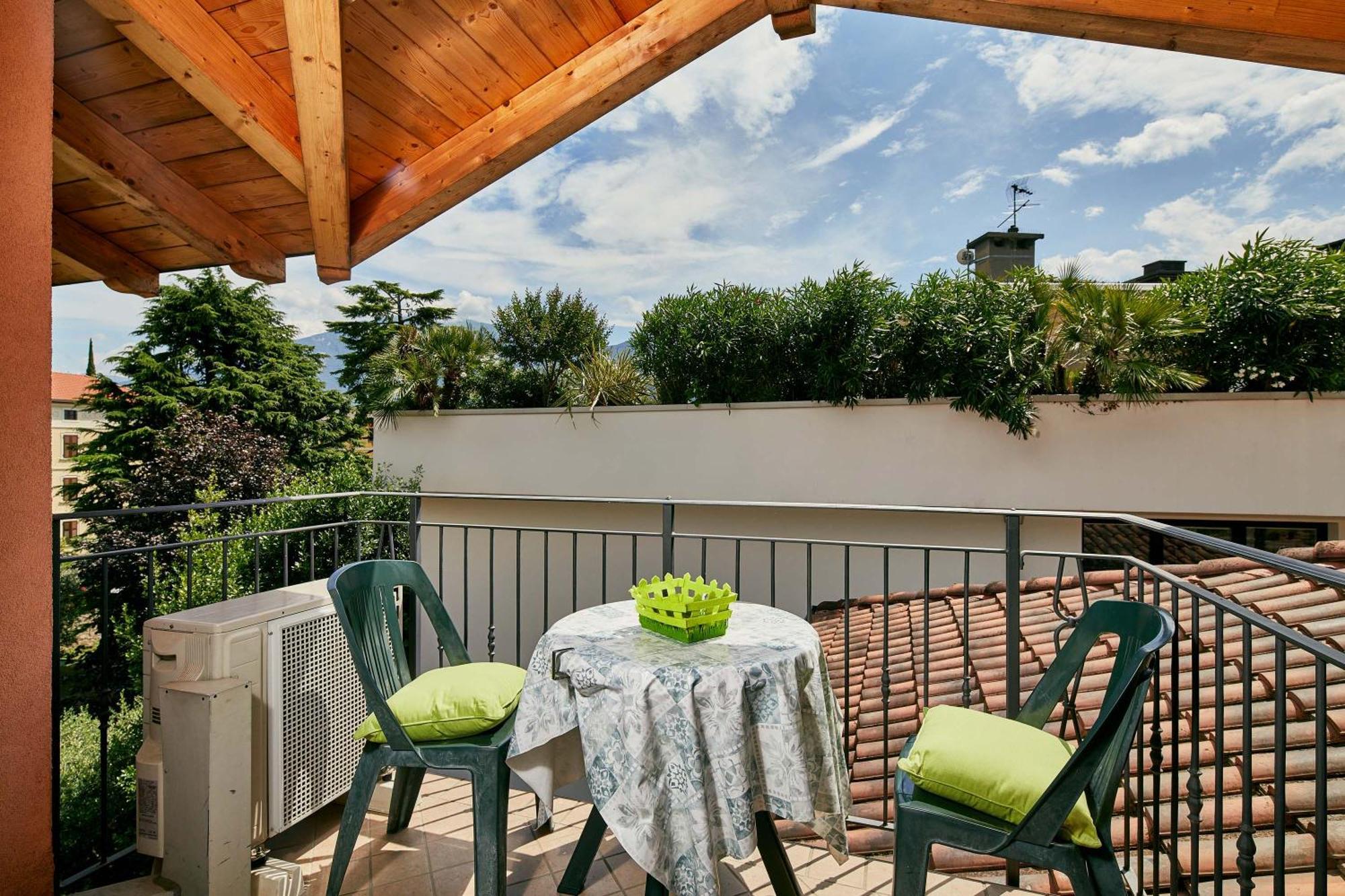 ריבה דל גארדה Bella Villa Apartments מראה חיצוני תמונה